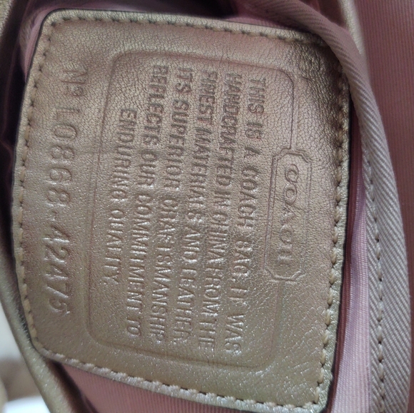 Coach Small Purse - Picture 11 of 16